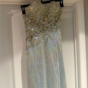 Elegant Stunning Blush Prom Dress, size 0 Silver, sequence, glittering